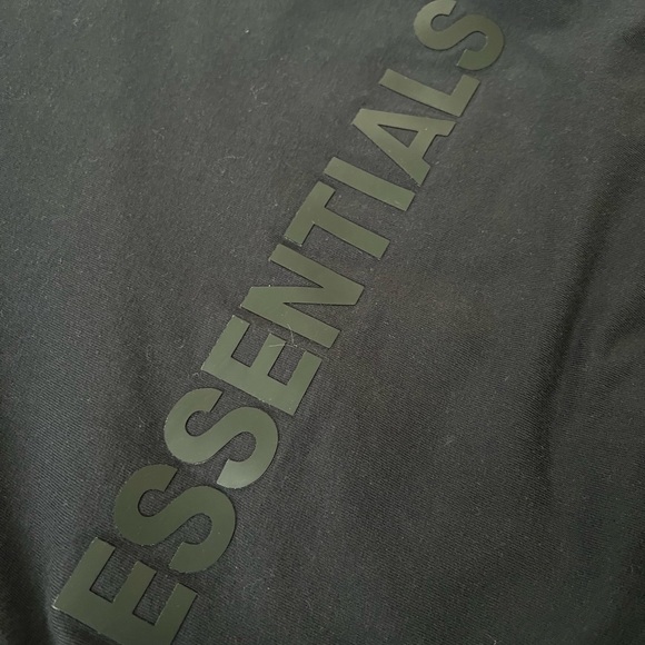 ESSENTIALS Creaneck long sleeve tshirt XS - Picture 6 of 7